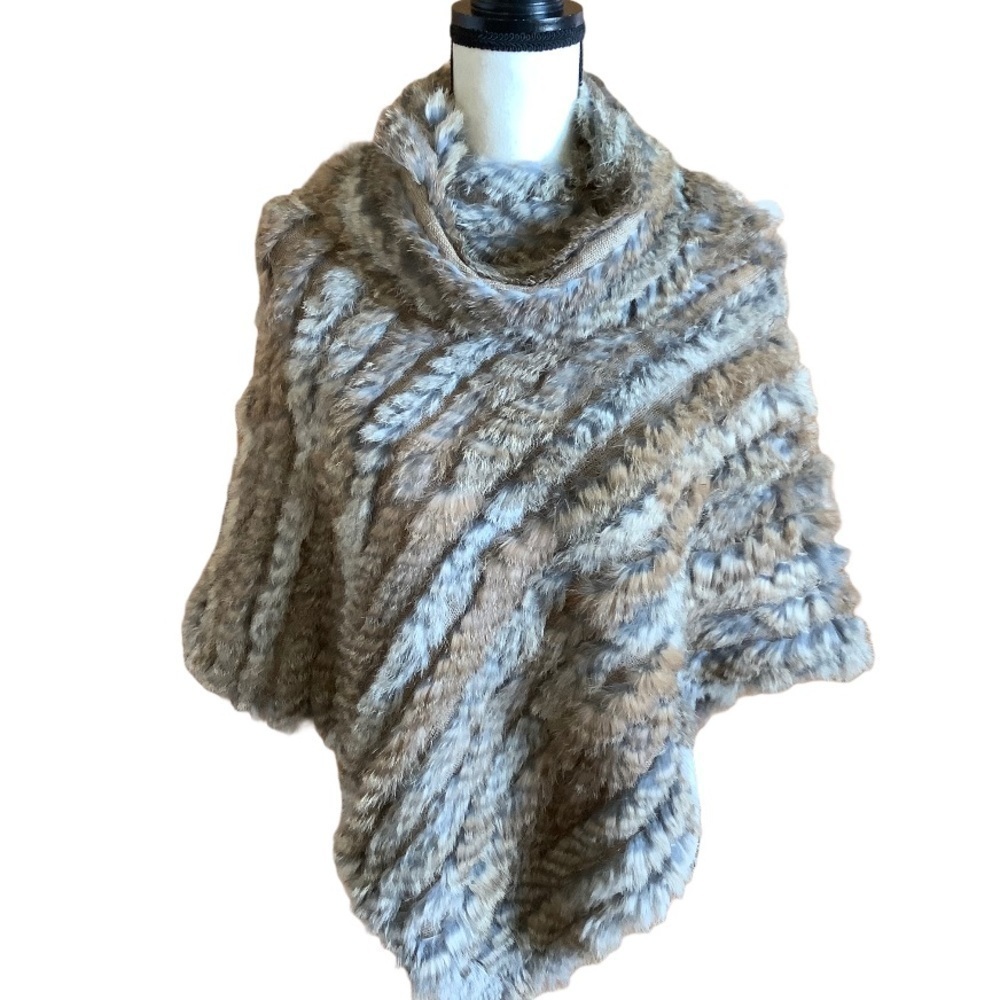 Gaby el Eden Rabbit Fur Poncho Sz-L/XL